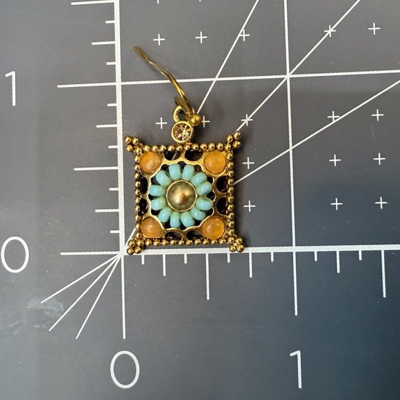 Vintage Carolee Square Gold Tone Turquoise Rhinestone Amber Beaded Earrings - Picture 9 of 9